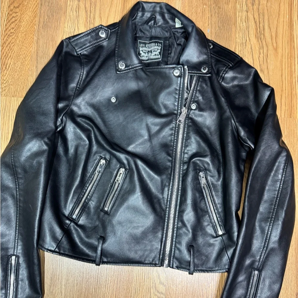 Levi's Women Moto Faux Black Leather Motorcycle Jacket with Glossy Finish - Picture 1 of 8